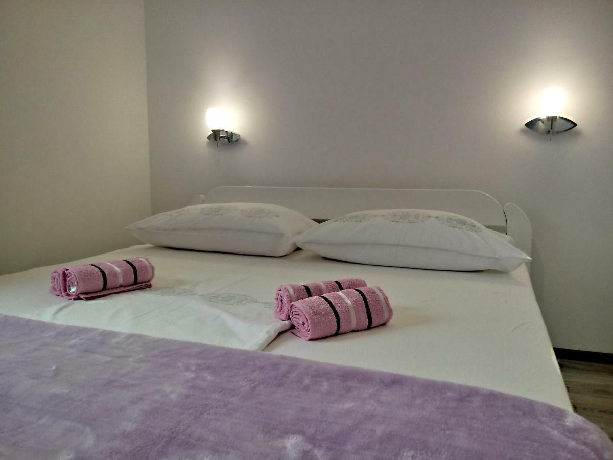 Apartmani Marijana Šibenik Buitenkant foto